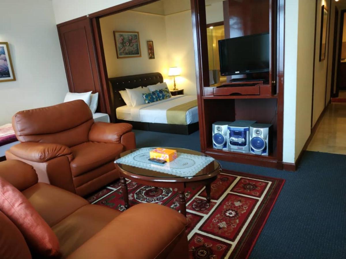 100100 Suites At Times Square Malaysia กัวลาลัมเปอร์ ภายนอก รูปภาพ